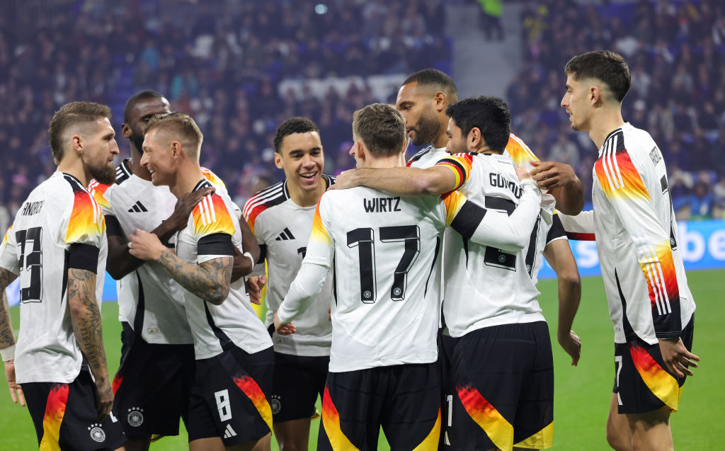 德国的2024年欧洲杯之旅：克罗斯的信心、前锋困境和纳格尔斯曼的挑战